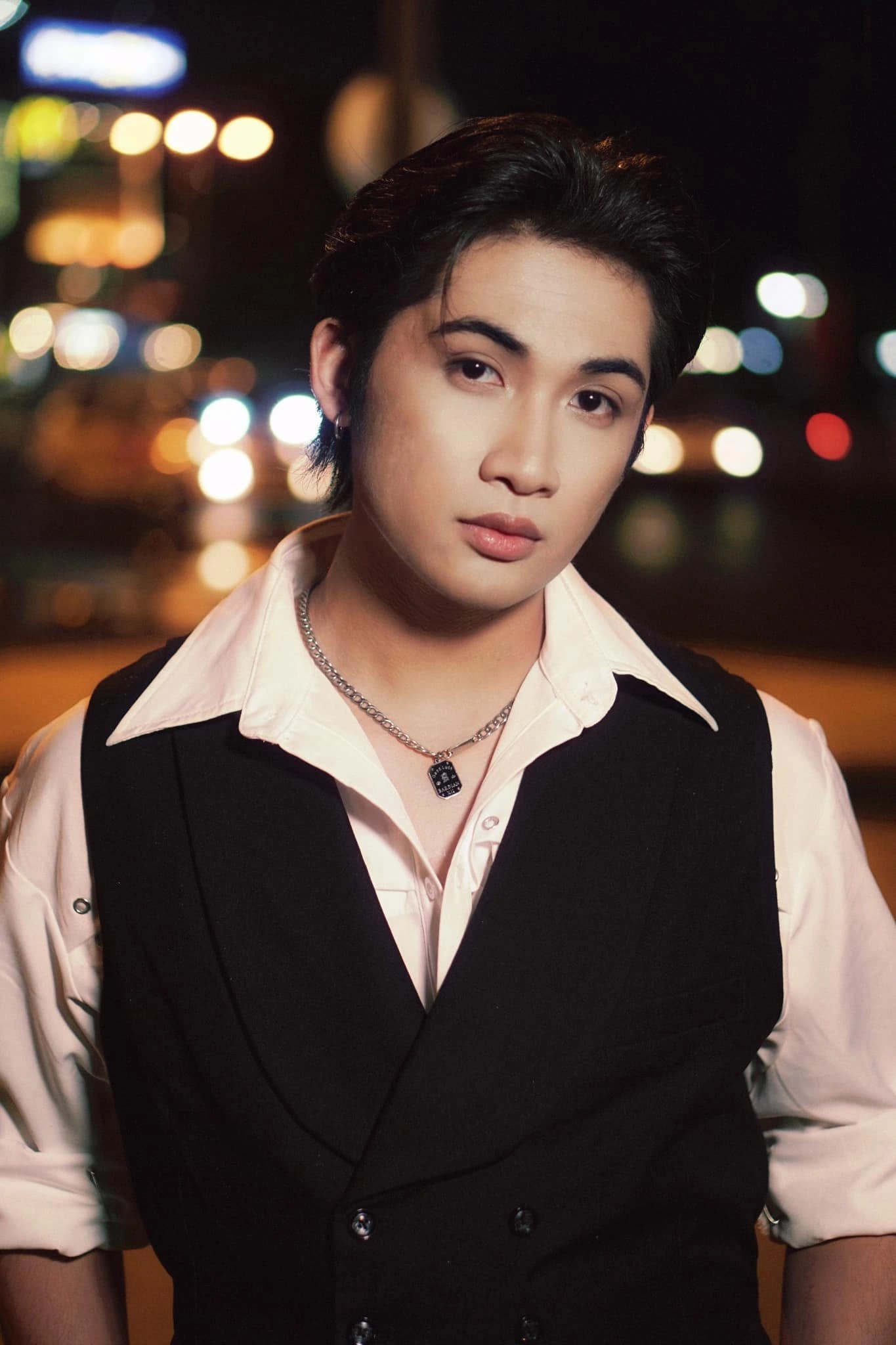 Nam Nhân