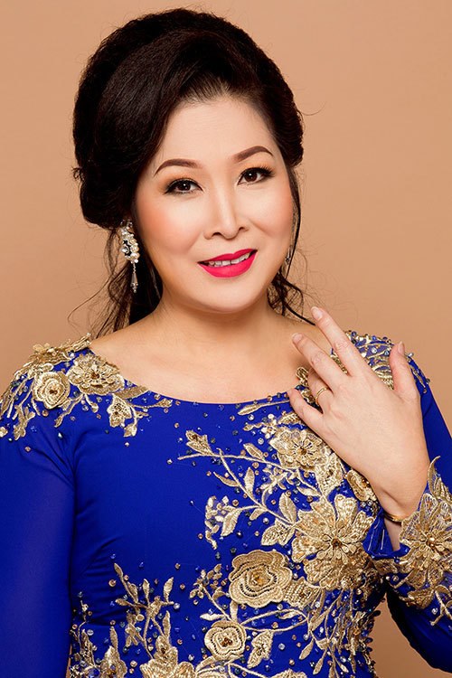 Nghệ sĩ Hồng Vân