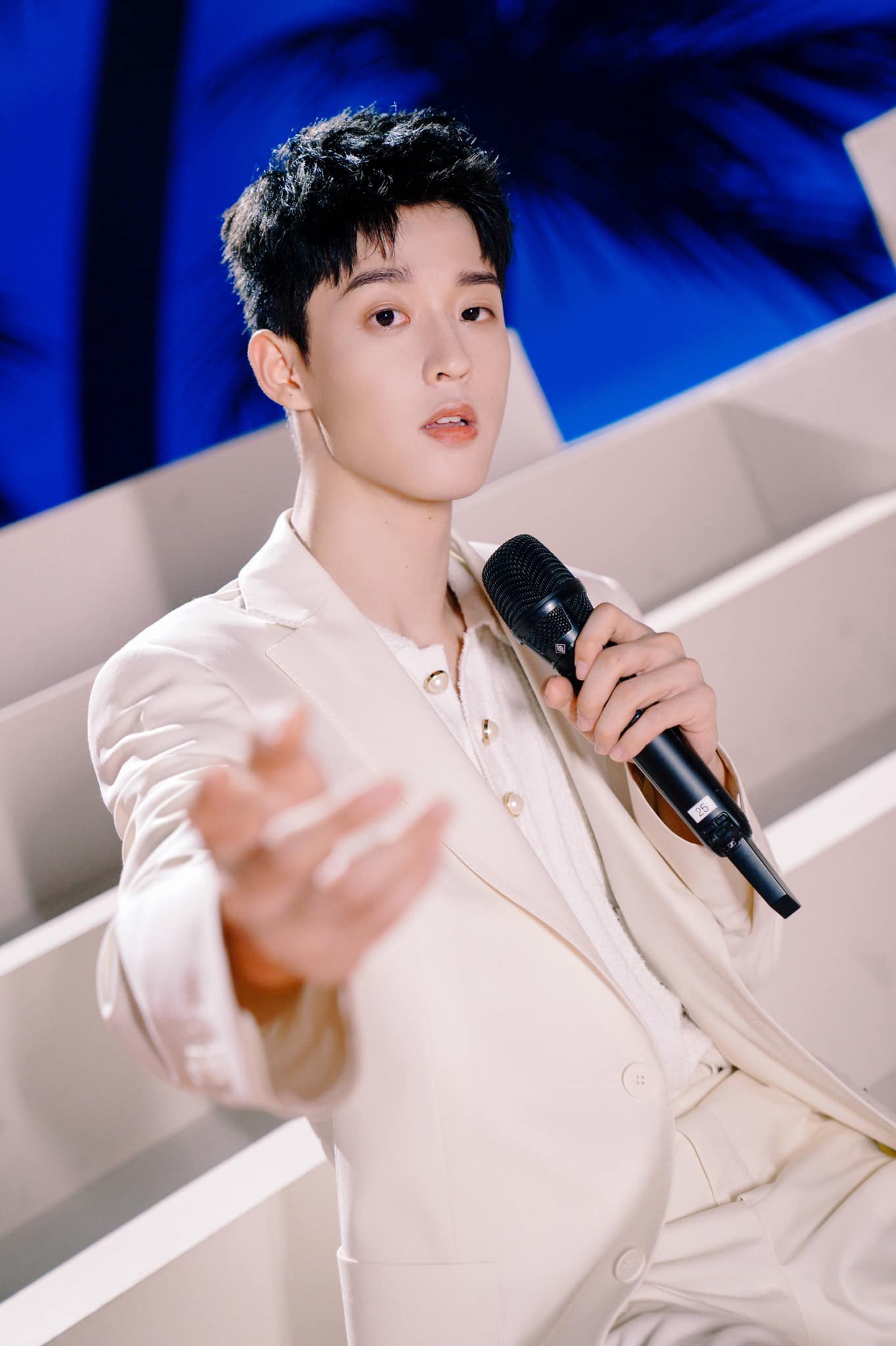 Ngô Vỹ Hằng