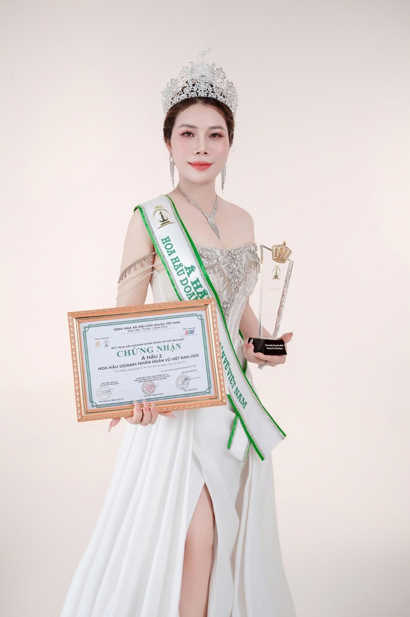 Nguyễn Hạnh Linh