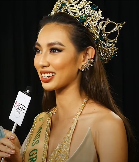 Nguyễn Thúc Thùy Tiên