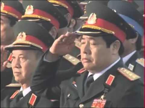 Chuyên Ngữ, một mái trường