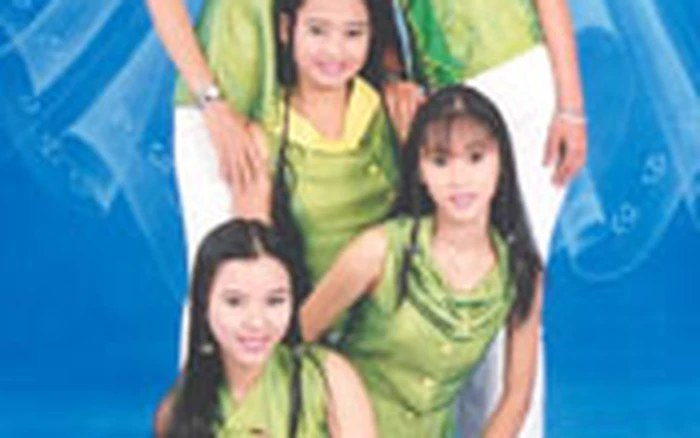 Nhóm 5 Chiếc Lá