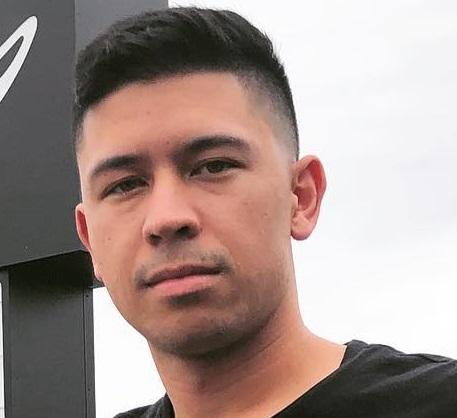 Vòng tay ân ái (Toi femme publique) 