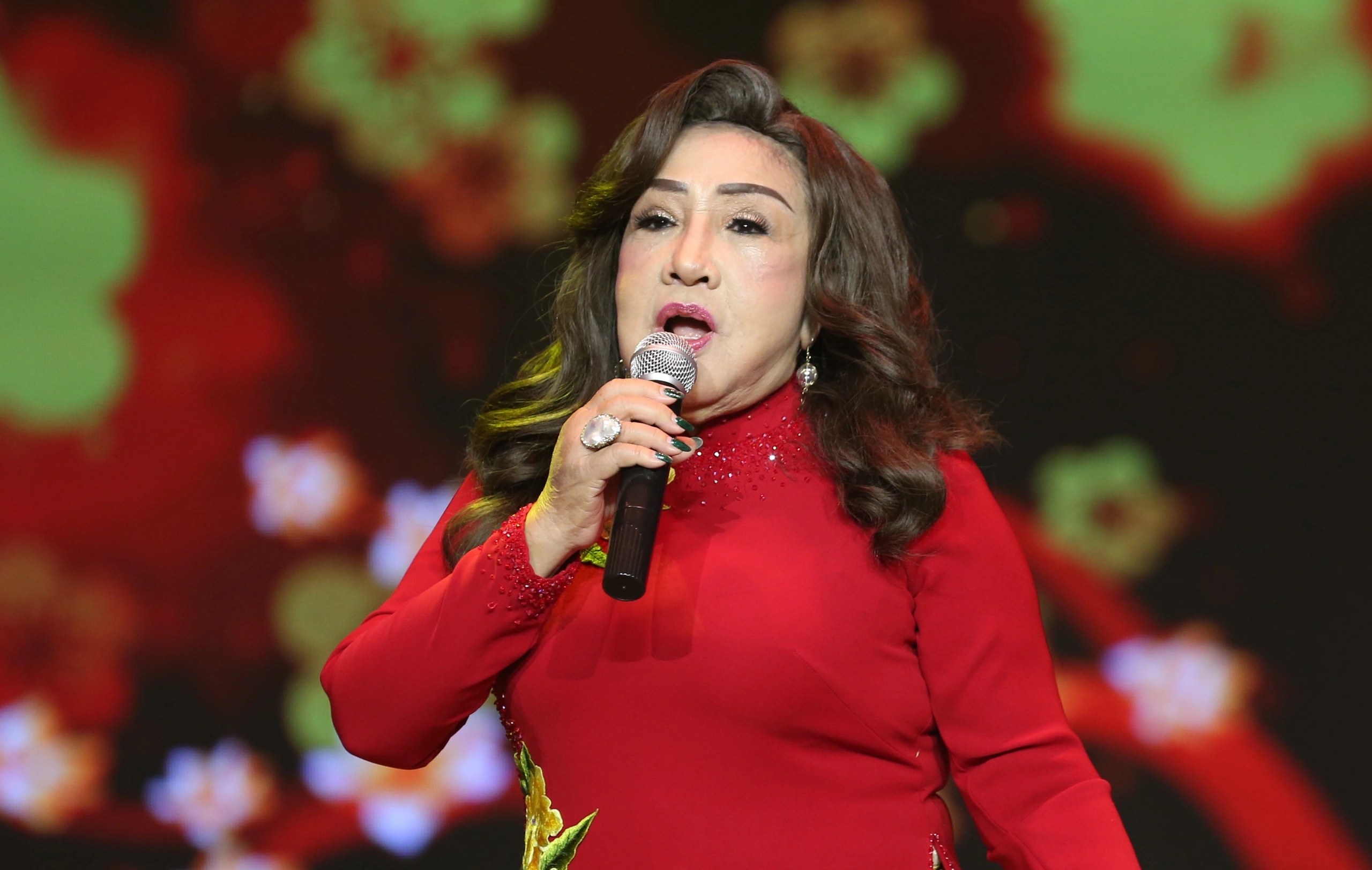 NSND Lệ Thủy