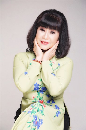NSUT HỒNG LIÊN