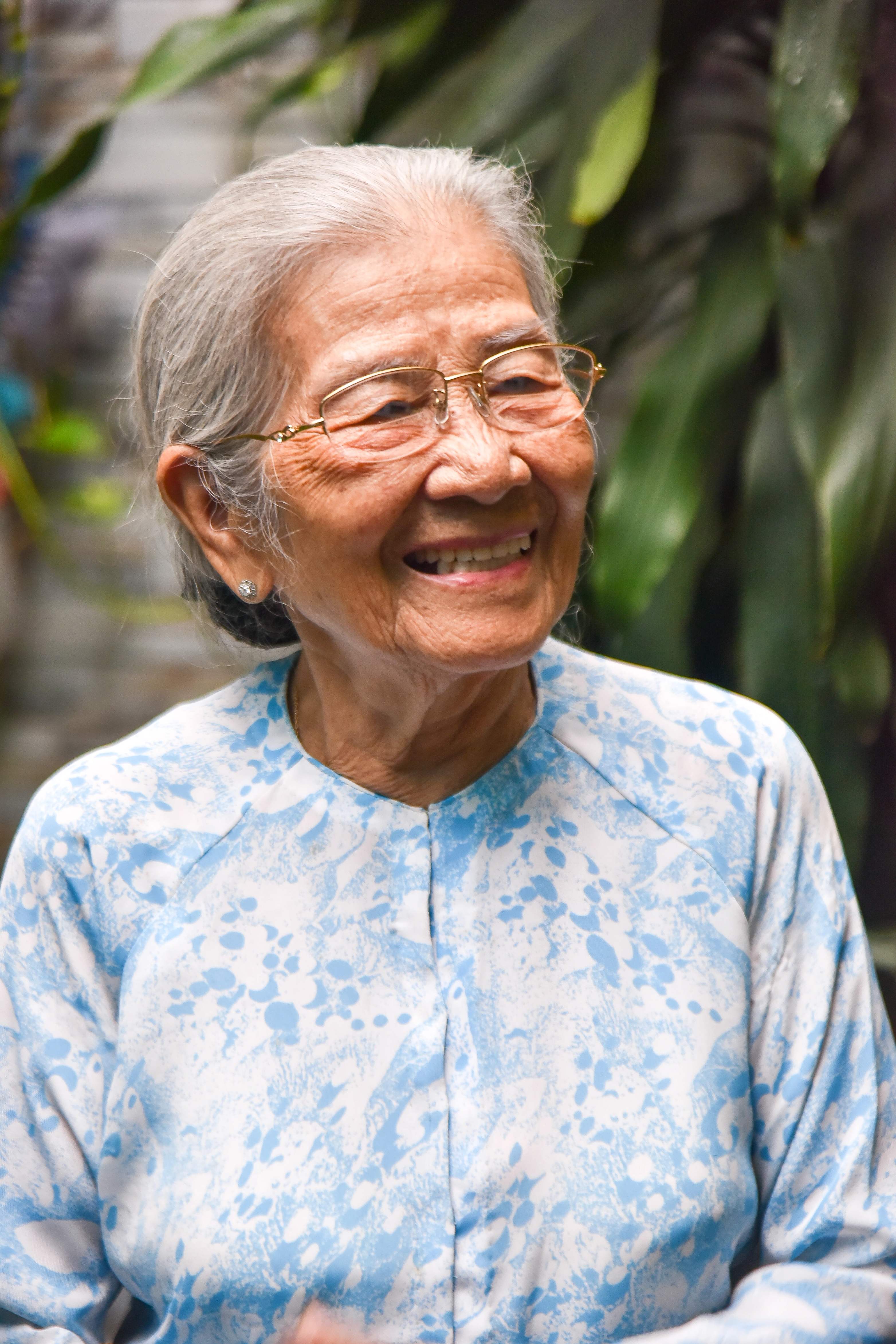 Phi Ân