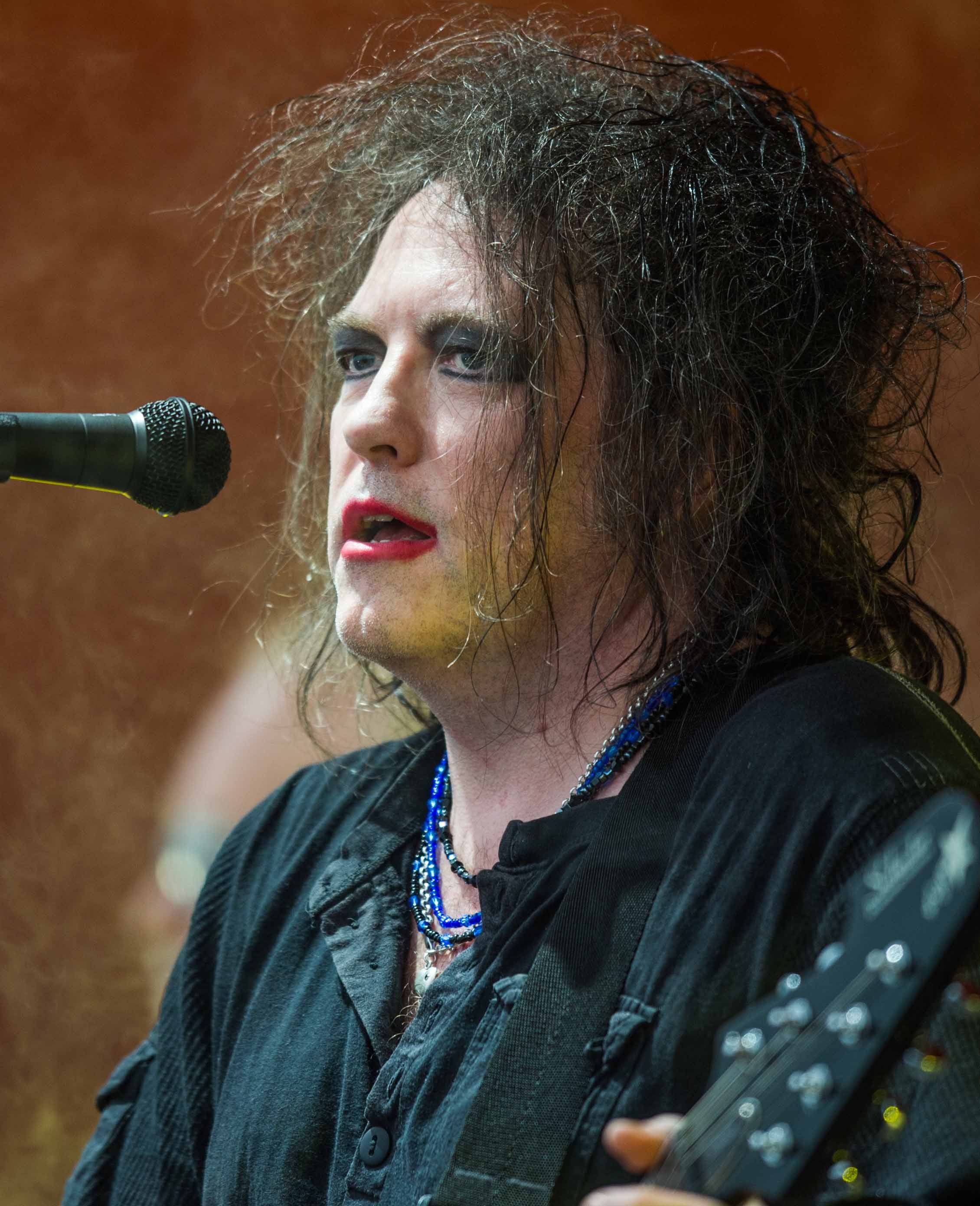  Robert Smith