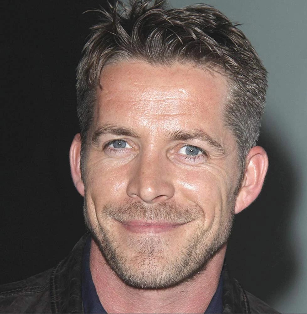  Sean Maquire
