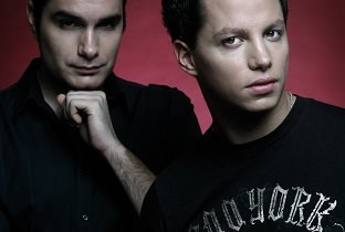 Simon & Shaker