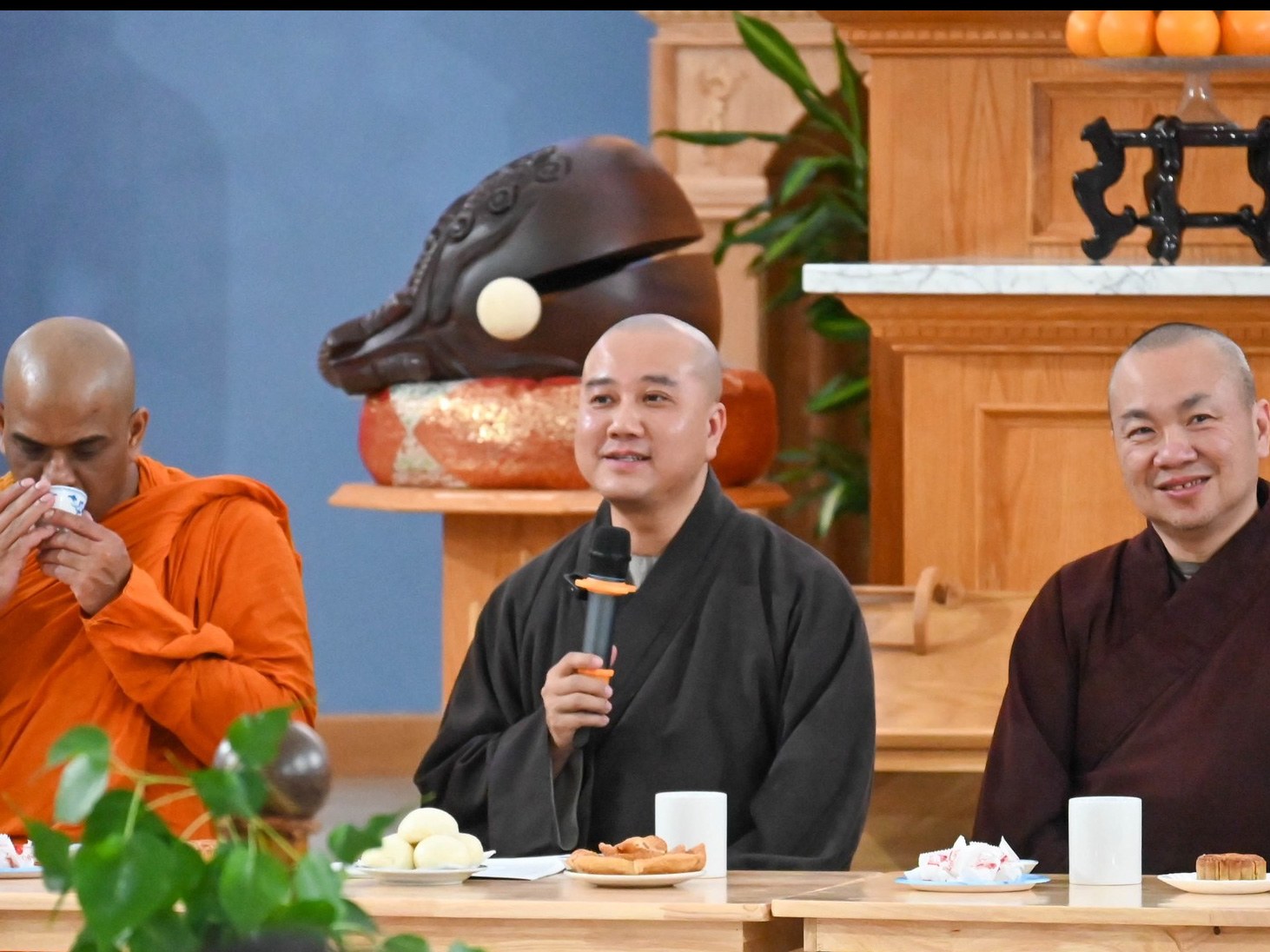 Thầy Pháp Hoà