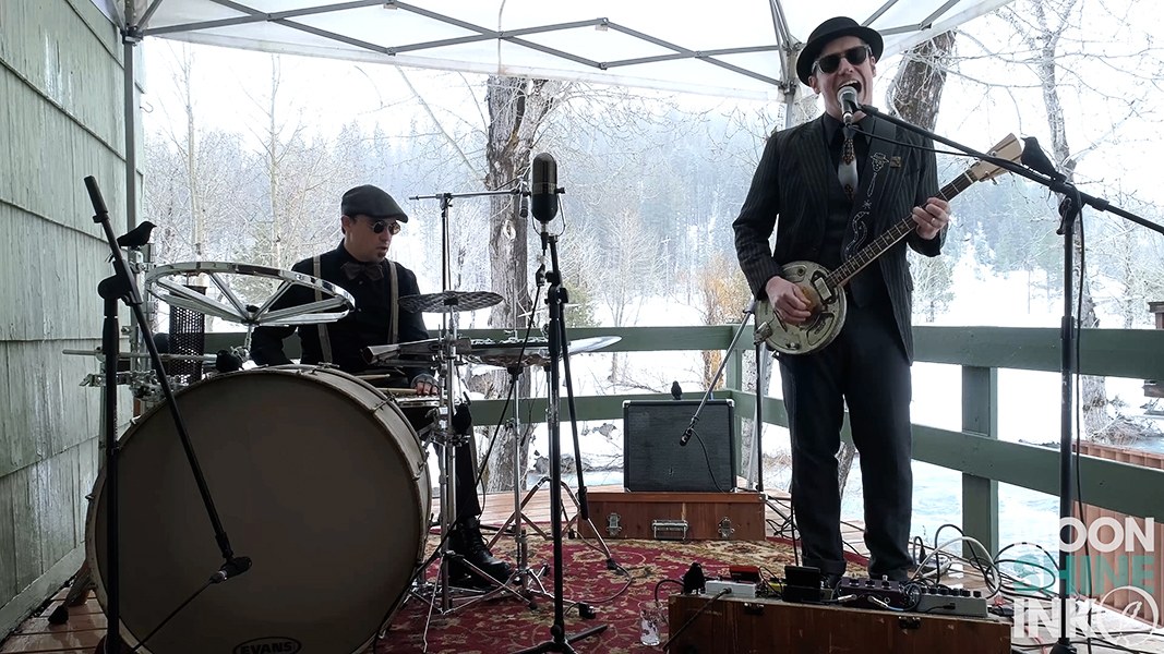 The Peculiar Pretzelmen