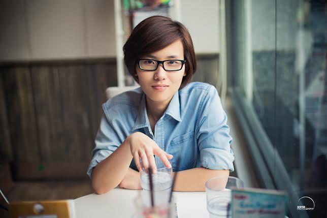 Tâm Sự Với Người Lạ ( English Version )