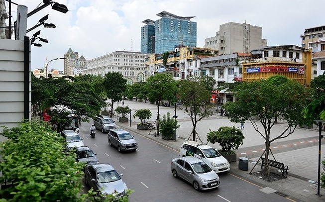 Tôn Dương (孫露)