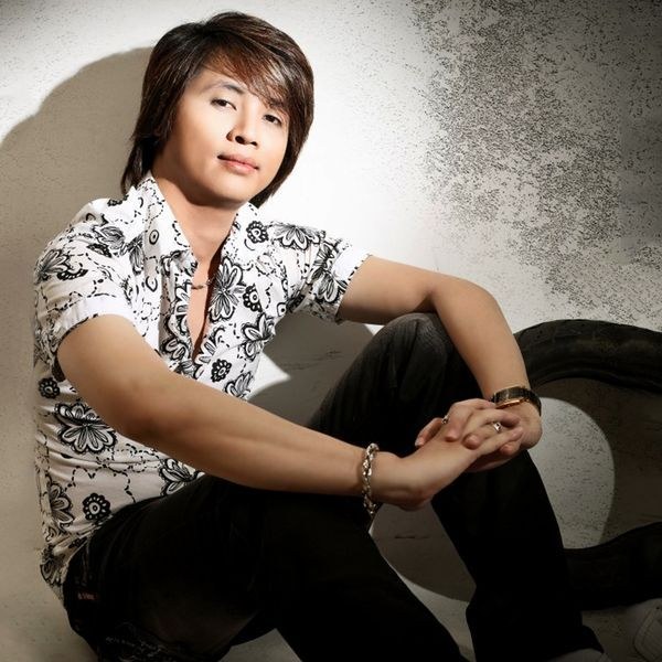 TRẦN NHẬT QUANG