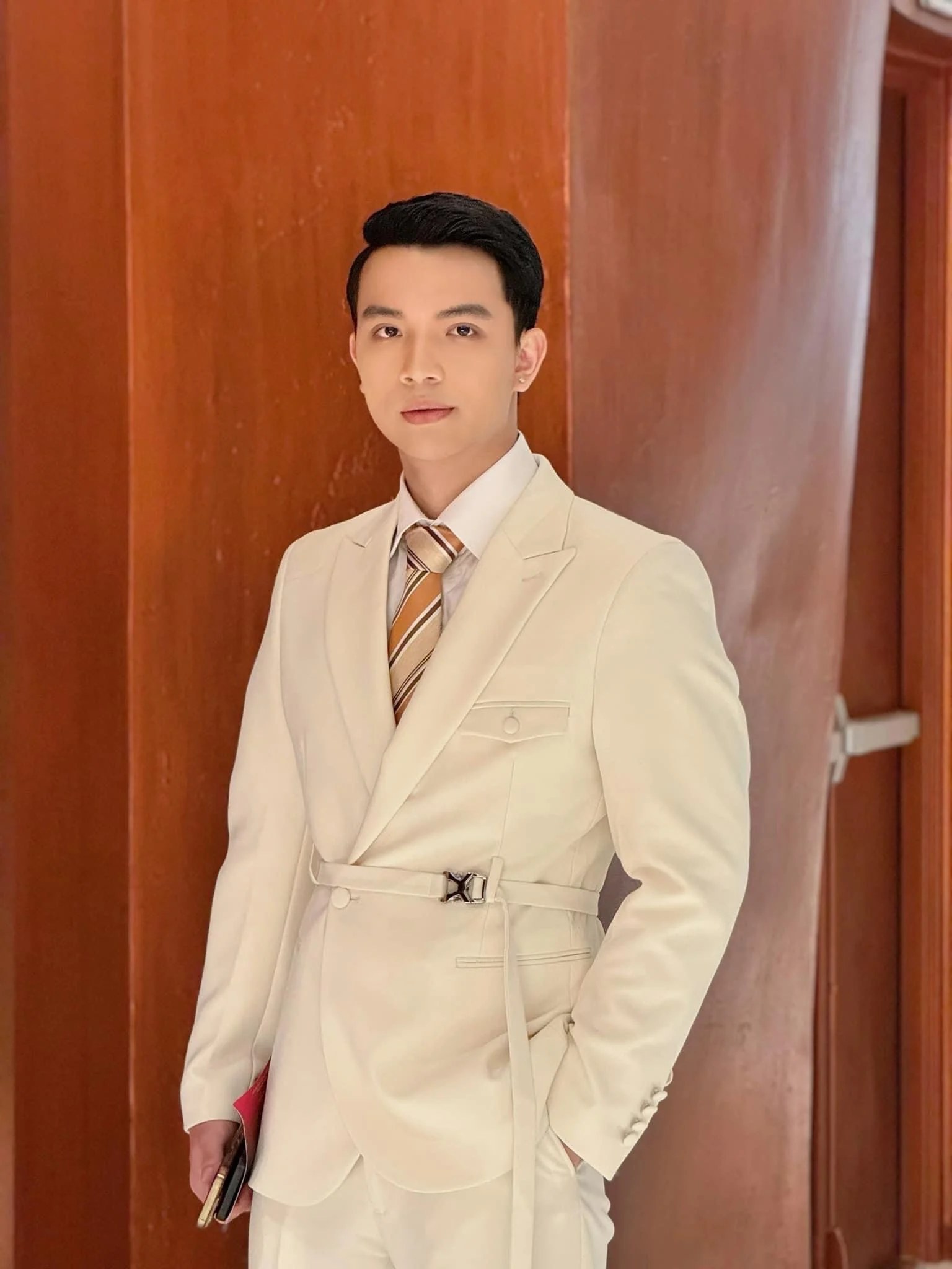Trần Việt Hoàng