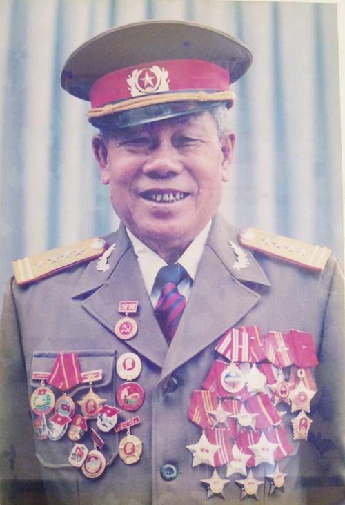 Em đi chơi thuyền