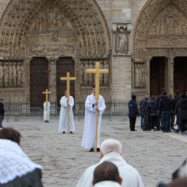 Trích Vở Notre-Dame De Paris