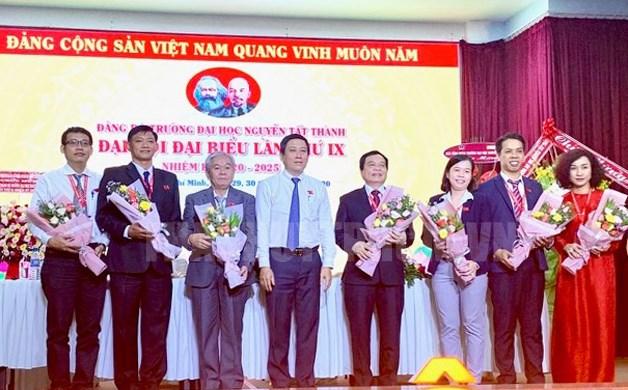 Trở Lại Mái Trường