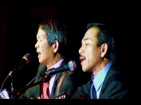 Bài Học Đầu Tiên