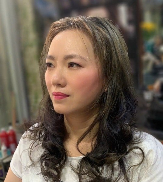 Vi Thùy Linh