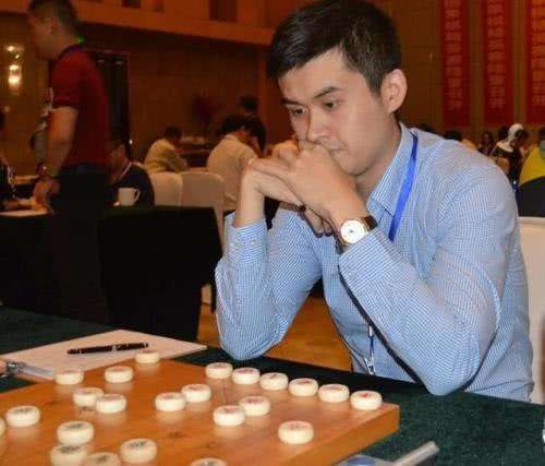 Vương Thiên Trùng