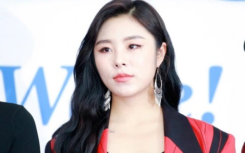 Wheein (MAMAMOO)