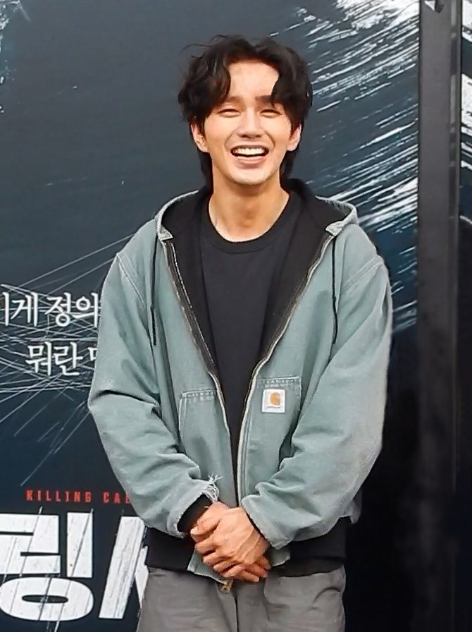 Yoo SeungHo