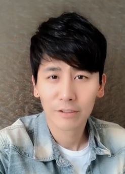 Yu-Xiao Guang