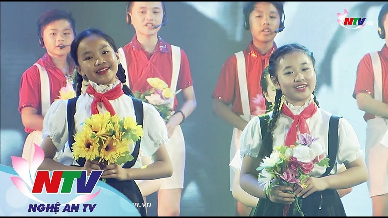 Ai yêu Bác Hồ Chí Minh Hơn Thiếu Niên Nhi Đồng