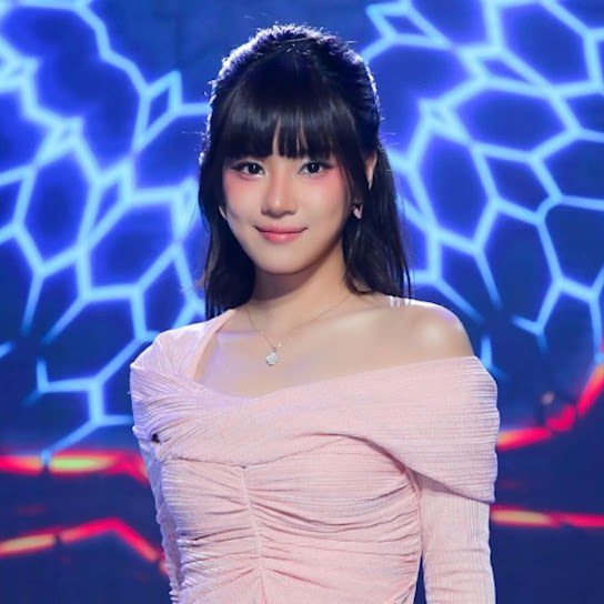 Anh và em