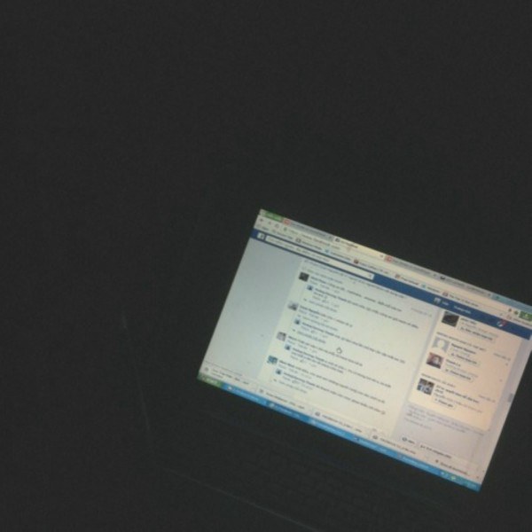Ba Dùng Facebook
