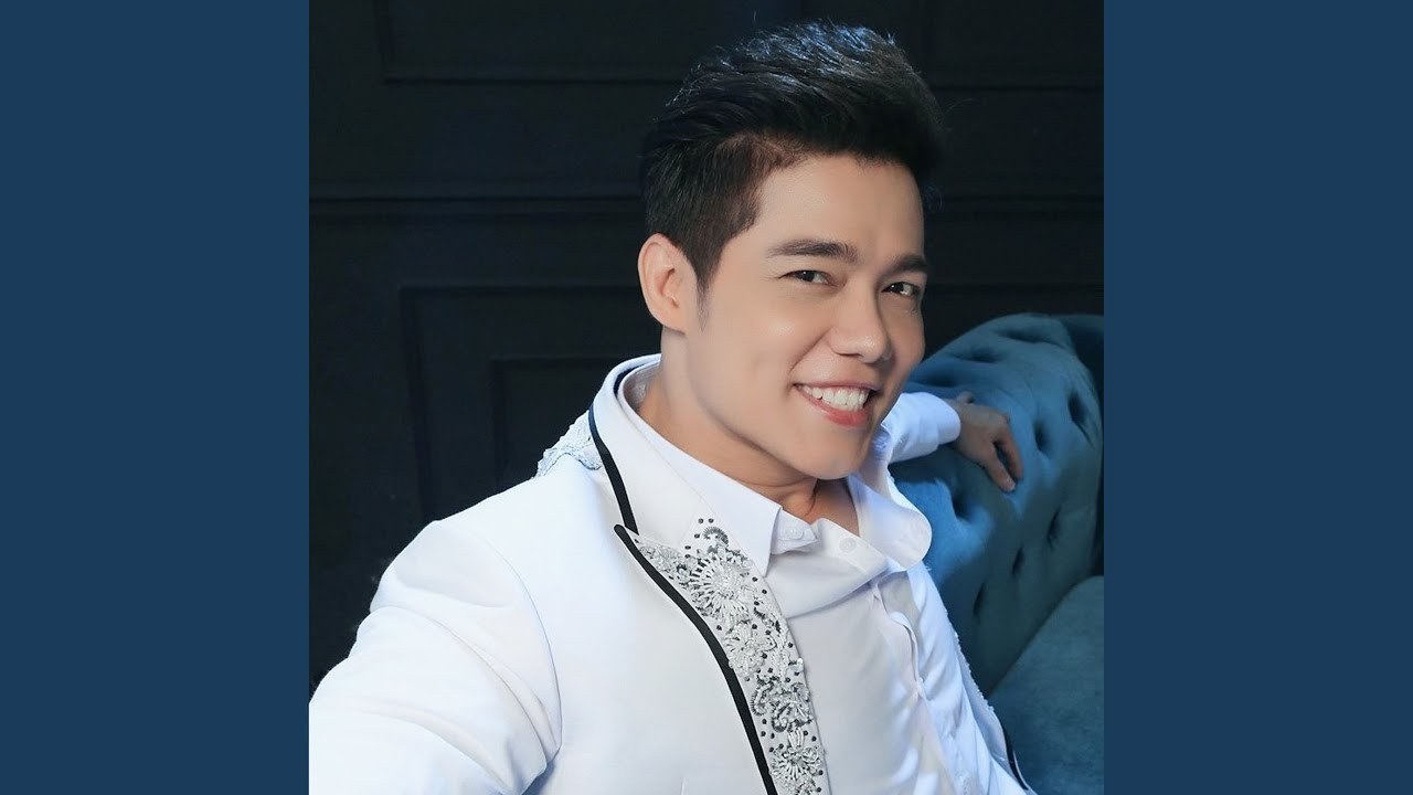 Bạc Trắng Tình Đời