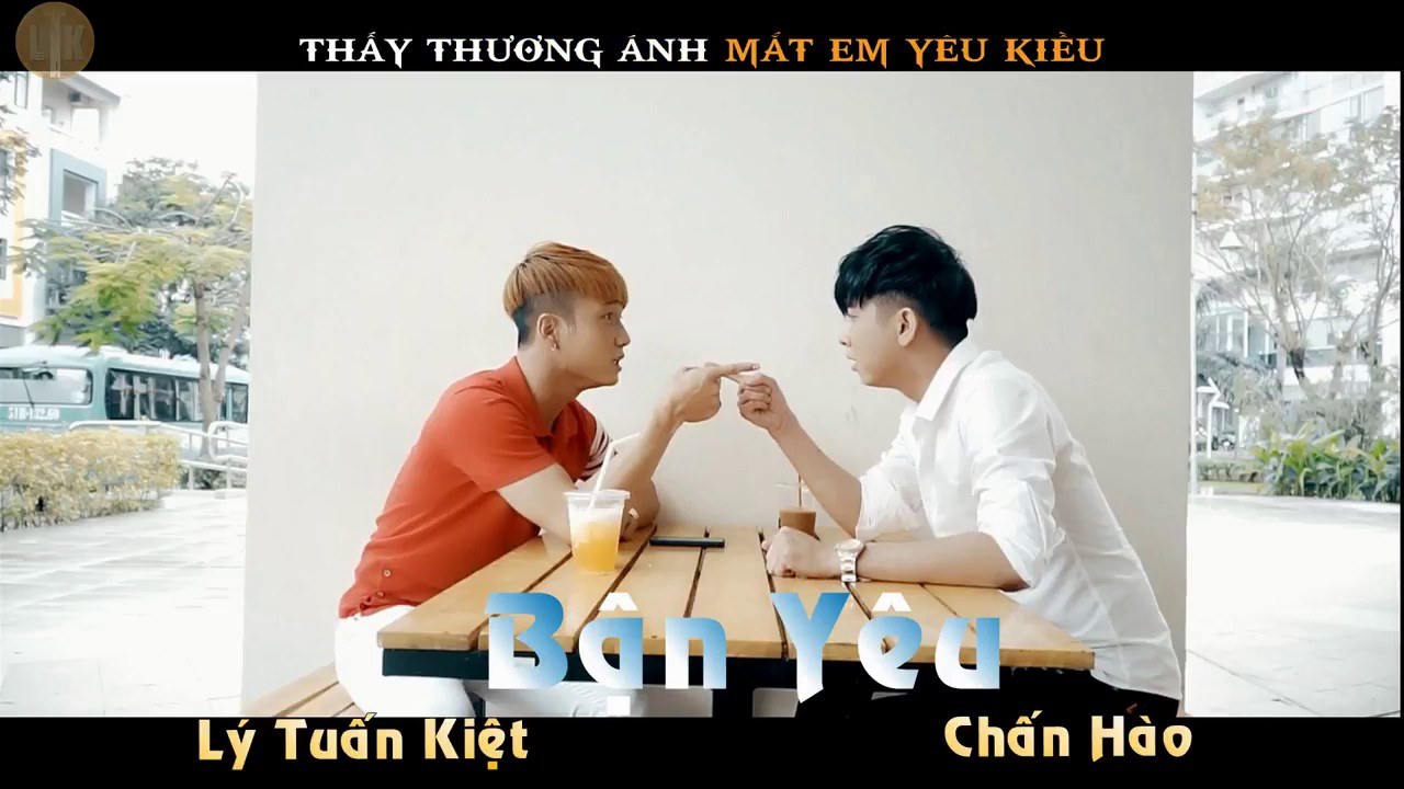 Bận Yêu 