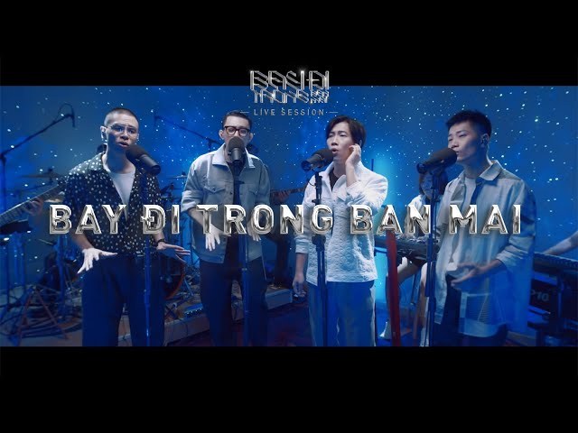 Bay Đi Trong Ban Mai