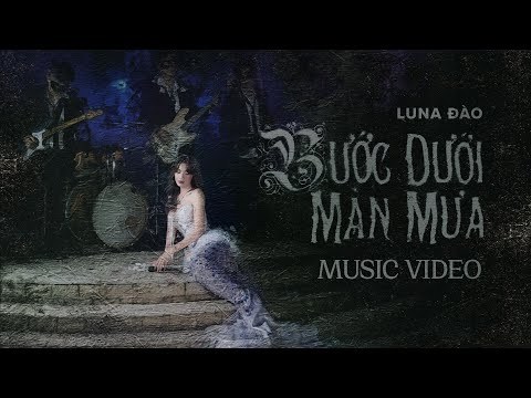 Bước dưới màn mưa