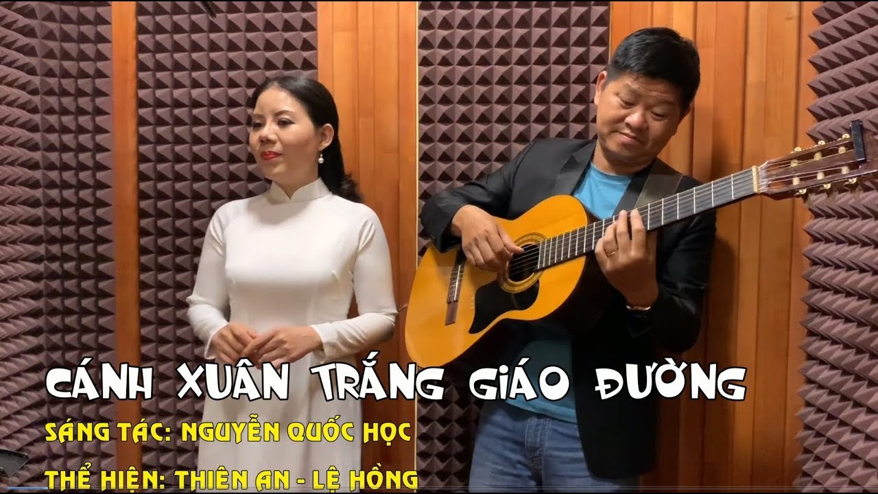 Cánh xuân trắng giáo đường