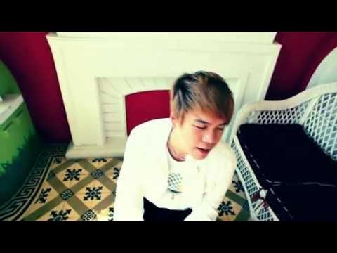 Chỉ anh mãi yêu em