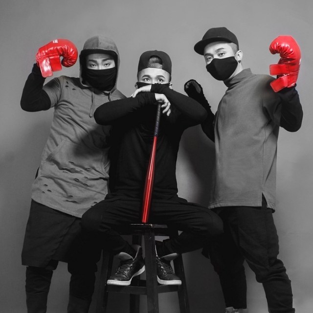 Chỉ là giấc mơ (F.O.E Team)