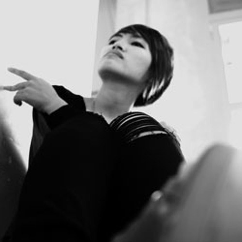 Chiều , Nụ Hôn Và Những Điều Khác
