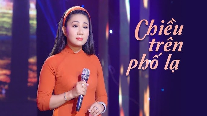 Chiều trên phố lạ