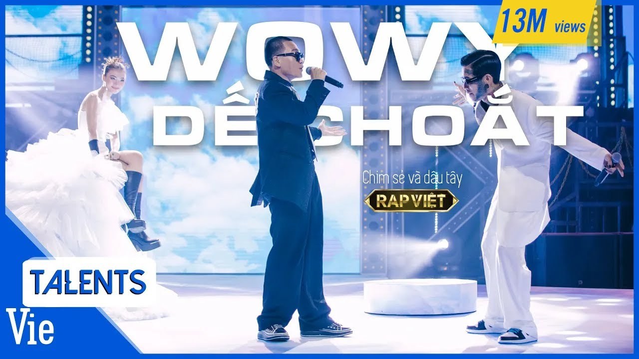 Chim sẻ Và Dâu Tây