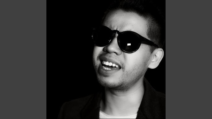 Chính là em, Không phải anh