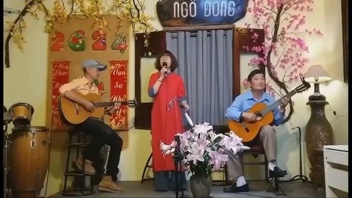 CHÚT NẮNG VÀNG