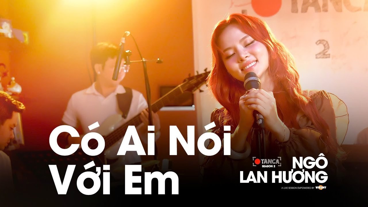 Có ai nói với em