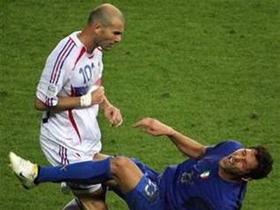 Cú Húc Đầu Của Zidane (Coupe de Boule)