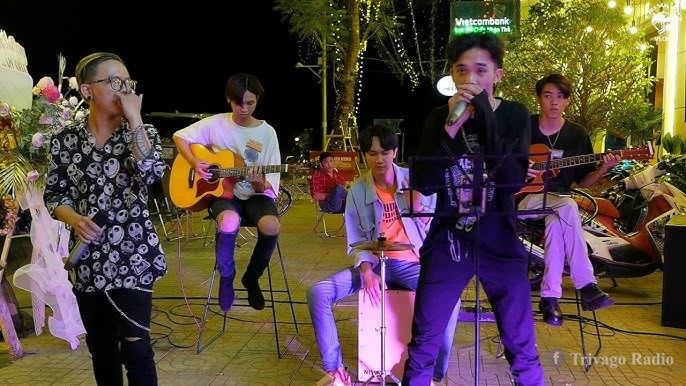 Đi Về Yêu Thương