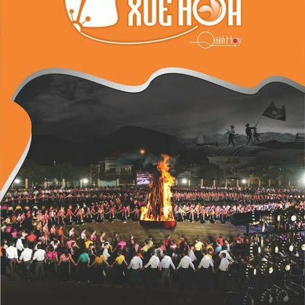Điểm hẹn xòe hoa
