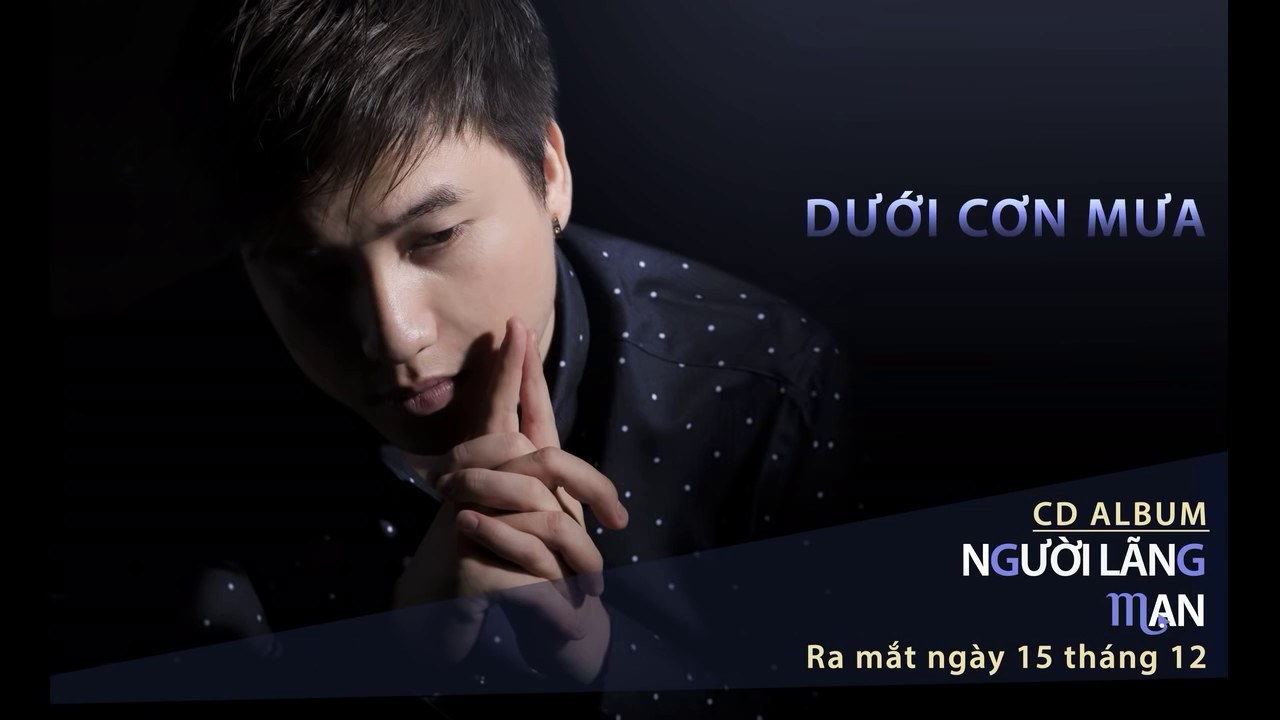 dưới cơn mưa