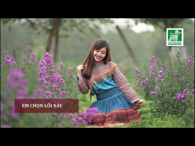 Em chọn lối này